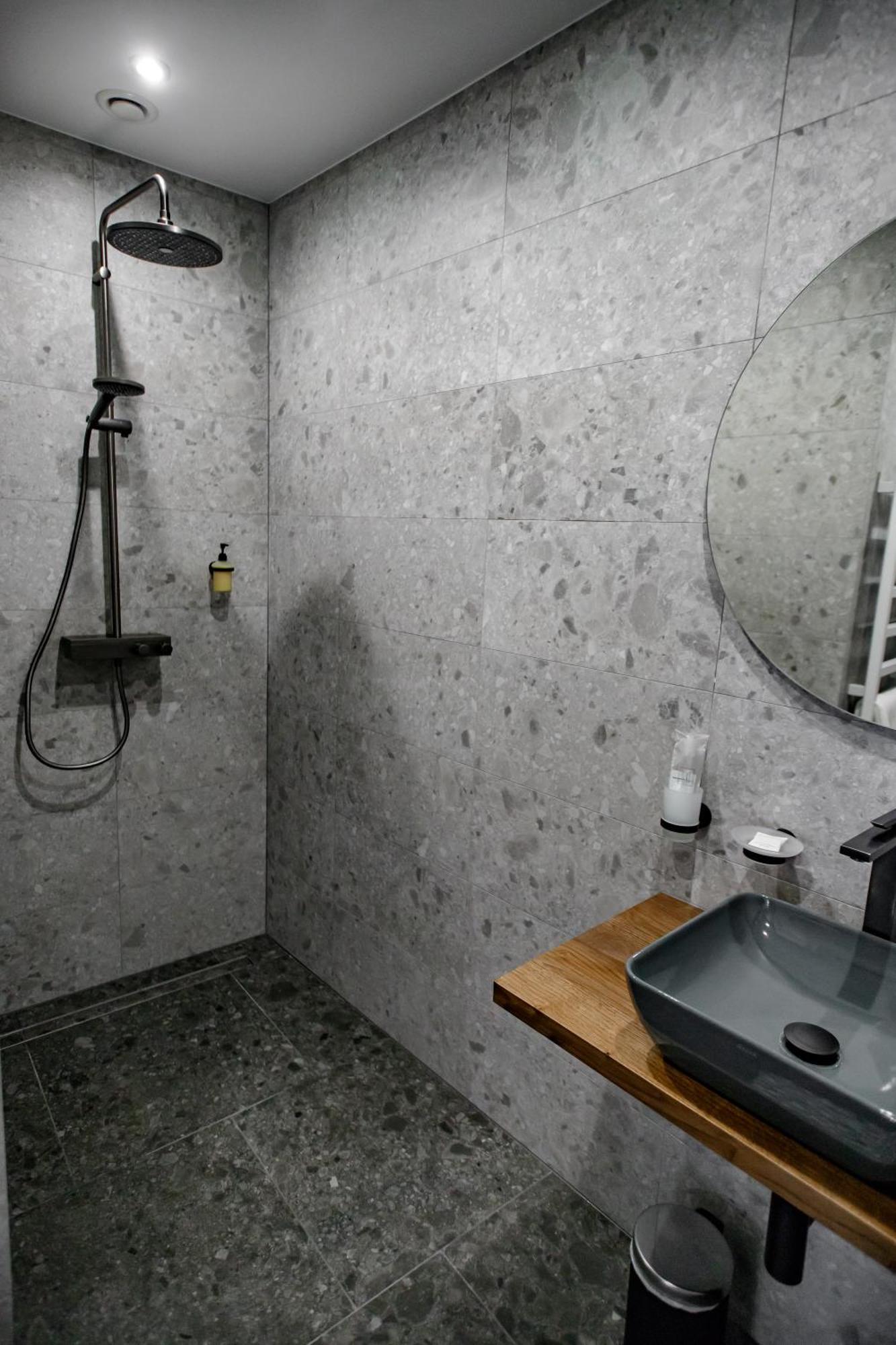 Hales Old Town Urban Apartments Вильнюс Номер фото