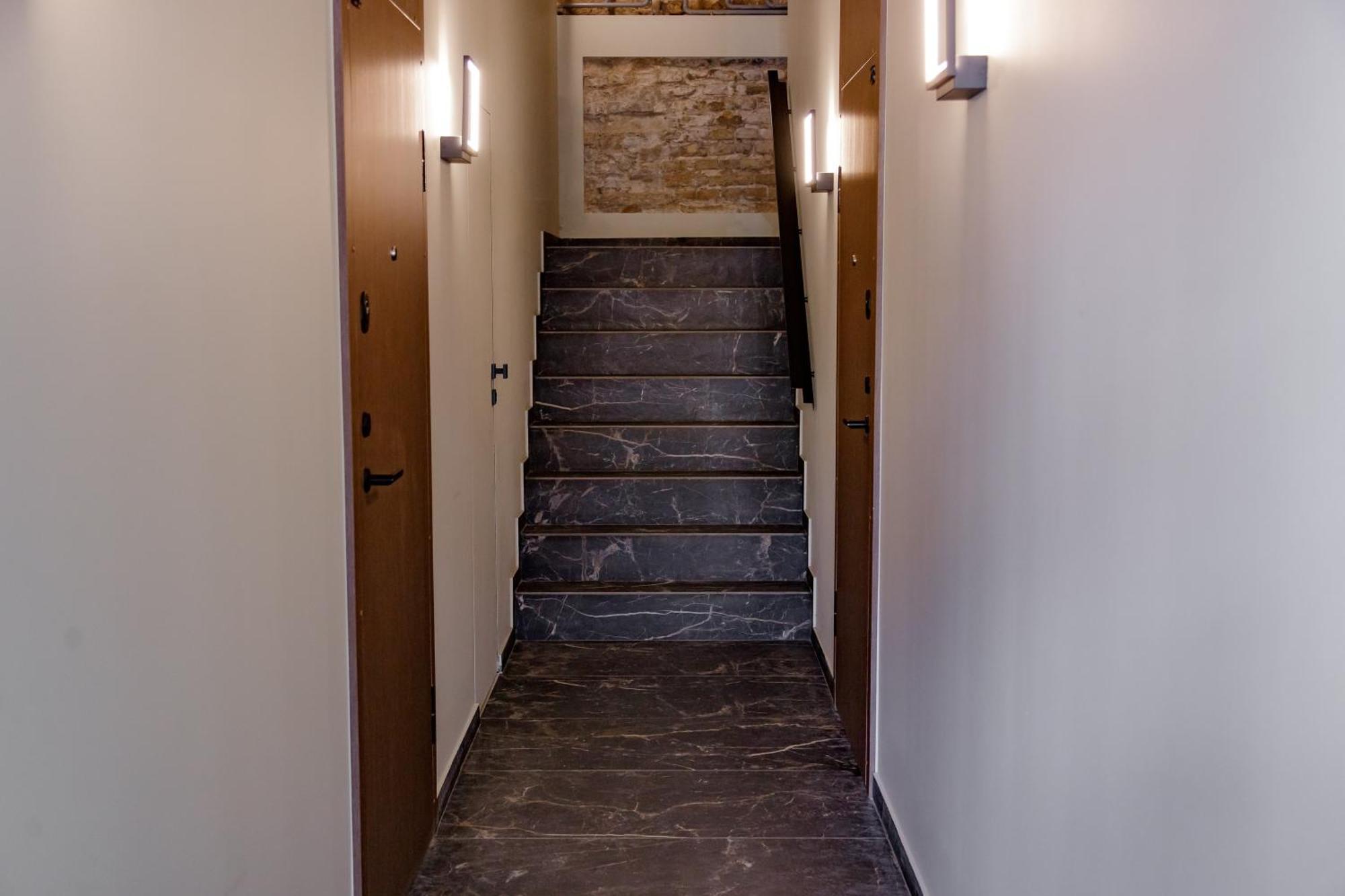Hales Old Town Urban Apartments Вильнюс Экстерьер фото